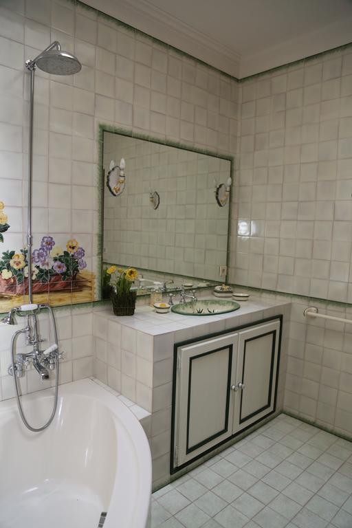 Quinta Dos Castanheiros Bed And Breakfast 폰테 데 리마 객실 사진