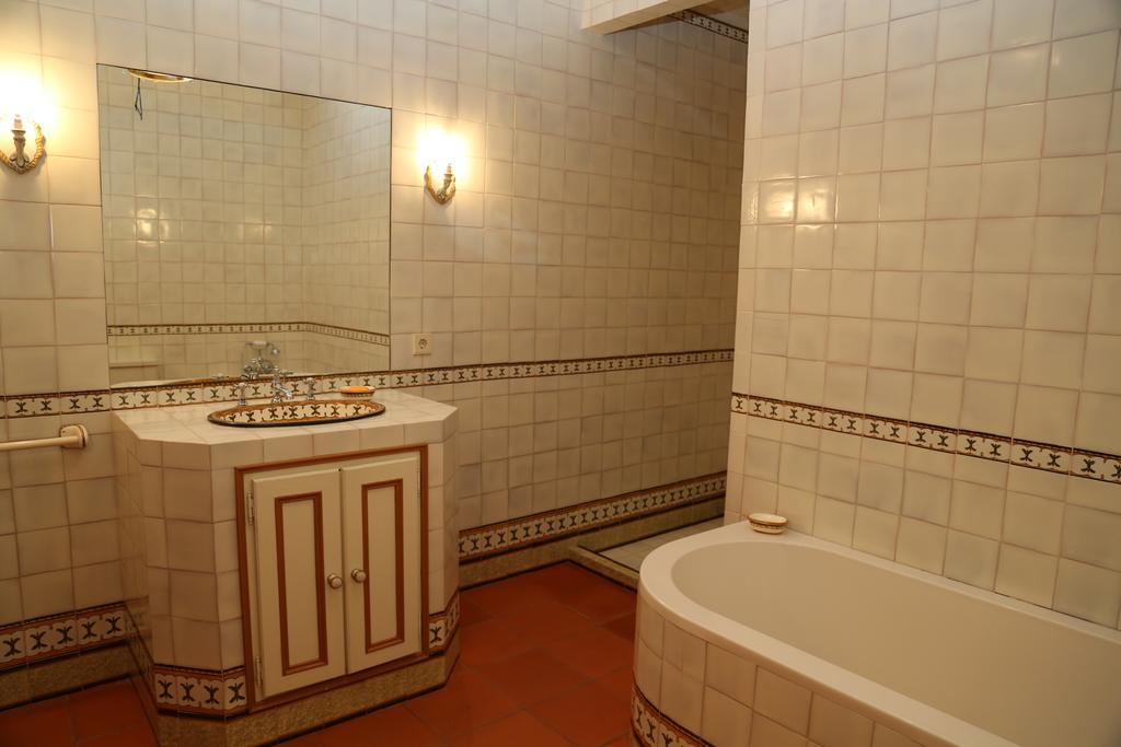 Quinta Dos Castanheiros Bed And Breakfast 폰테 데 리마 객실 사진