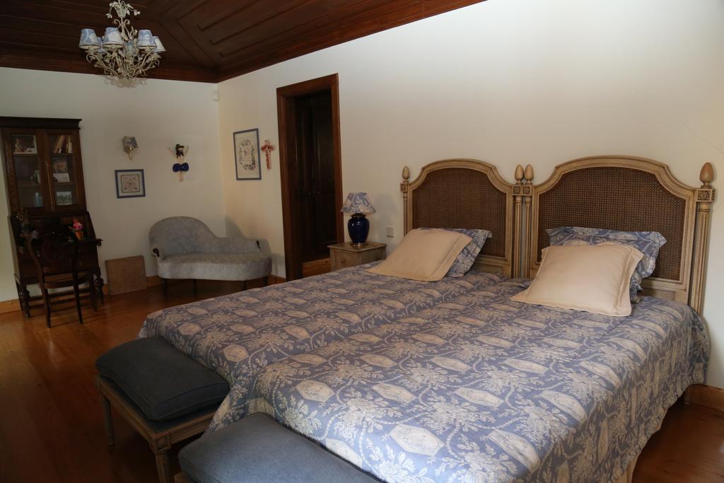 Quinta Dos Castanheiros Bed And Breakfast 폰테 데 리마 객실 사진