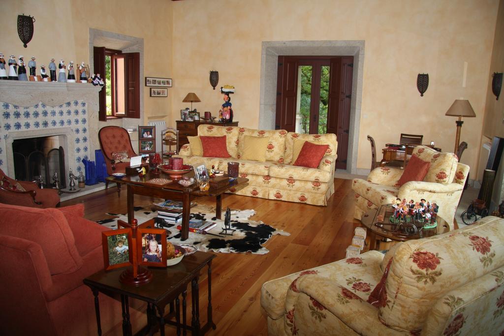 Quinta Dos Castanheiros Bed And Breakfast 폰테 데 리마 외부 사진